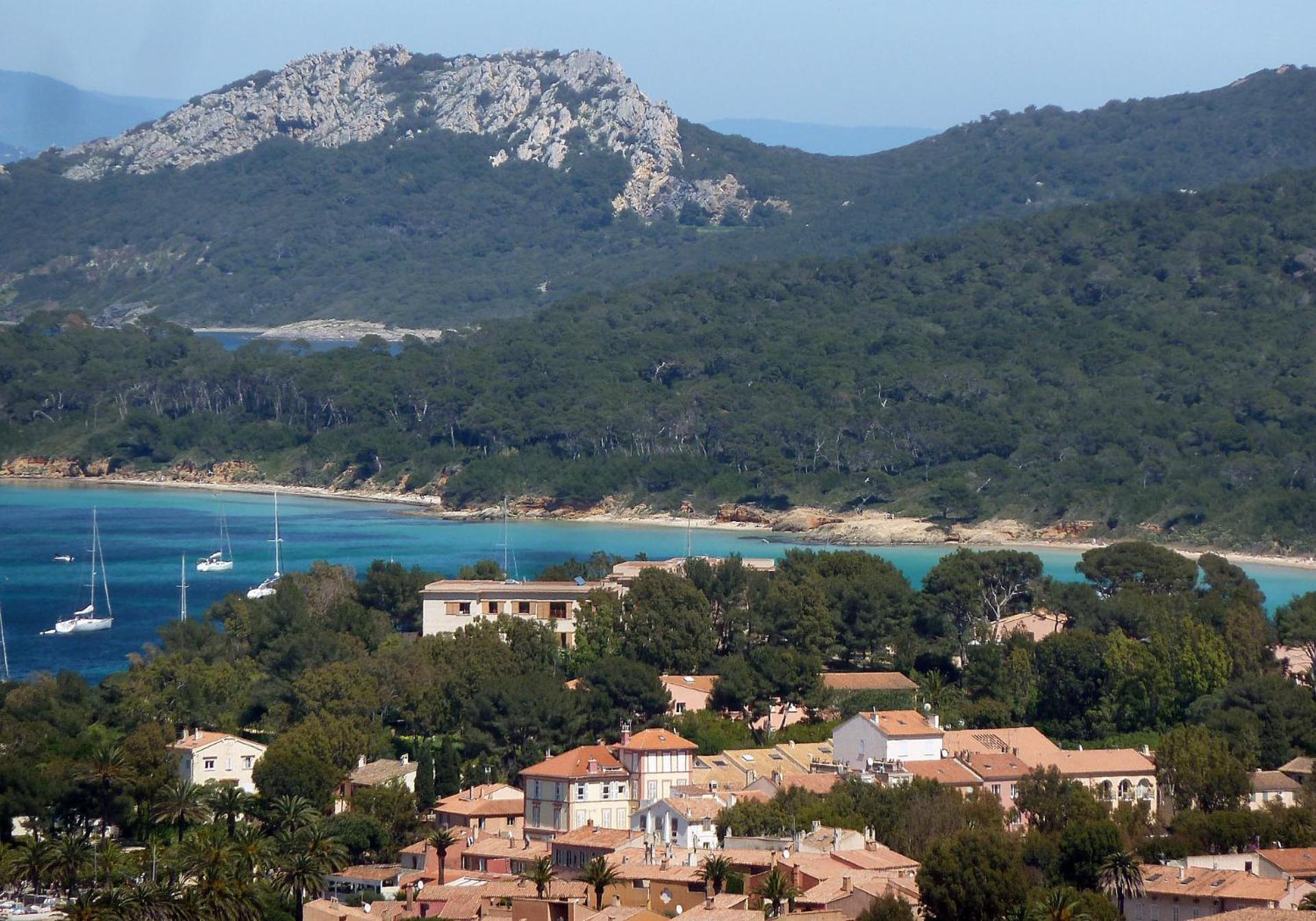 Bel Appart Renove - La Boheme Hyeres Exterior photo
